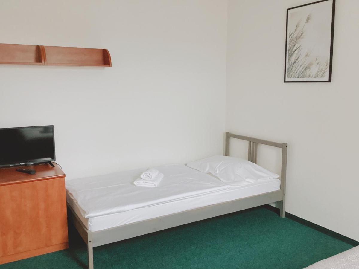 Hotel Karolina Karlsbad Exteriör bild